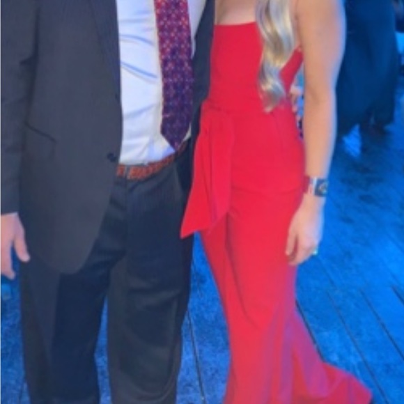 Likely size small red jumpsuit - Picture 4 of 4